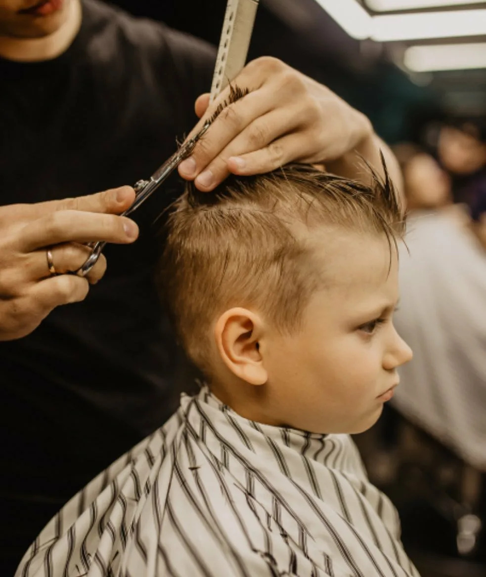 خدمات کوتاه کردن موی کودک | تیپ چین