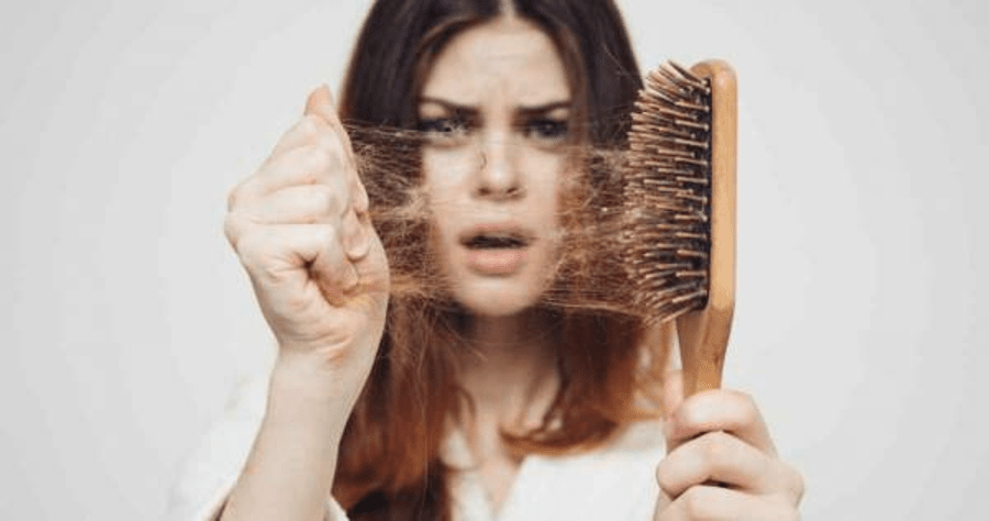 کاهش ریزش مو در زمان استفاده از ماسک های طبیعی کراتینه