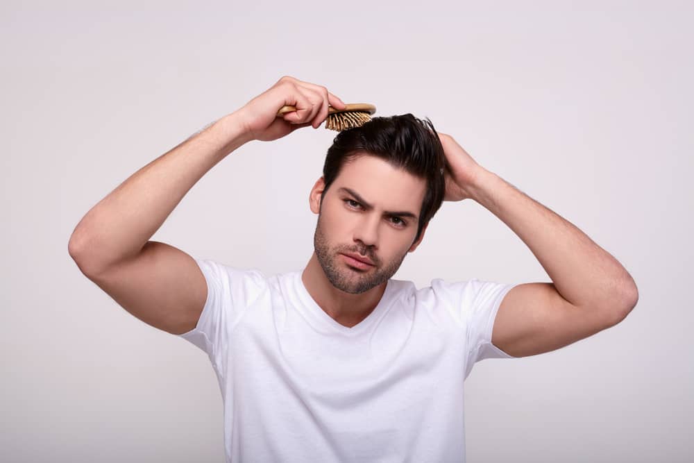 تا چه میزان ریزش مو در روز طبیعی محسوب می گردد؟